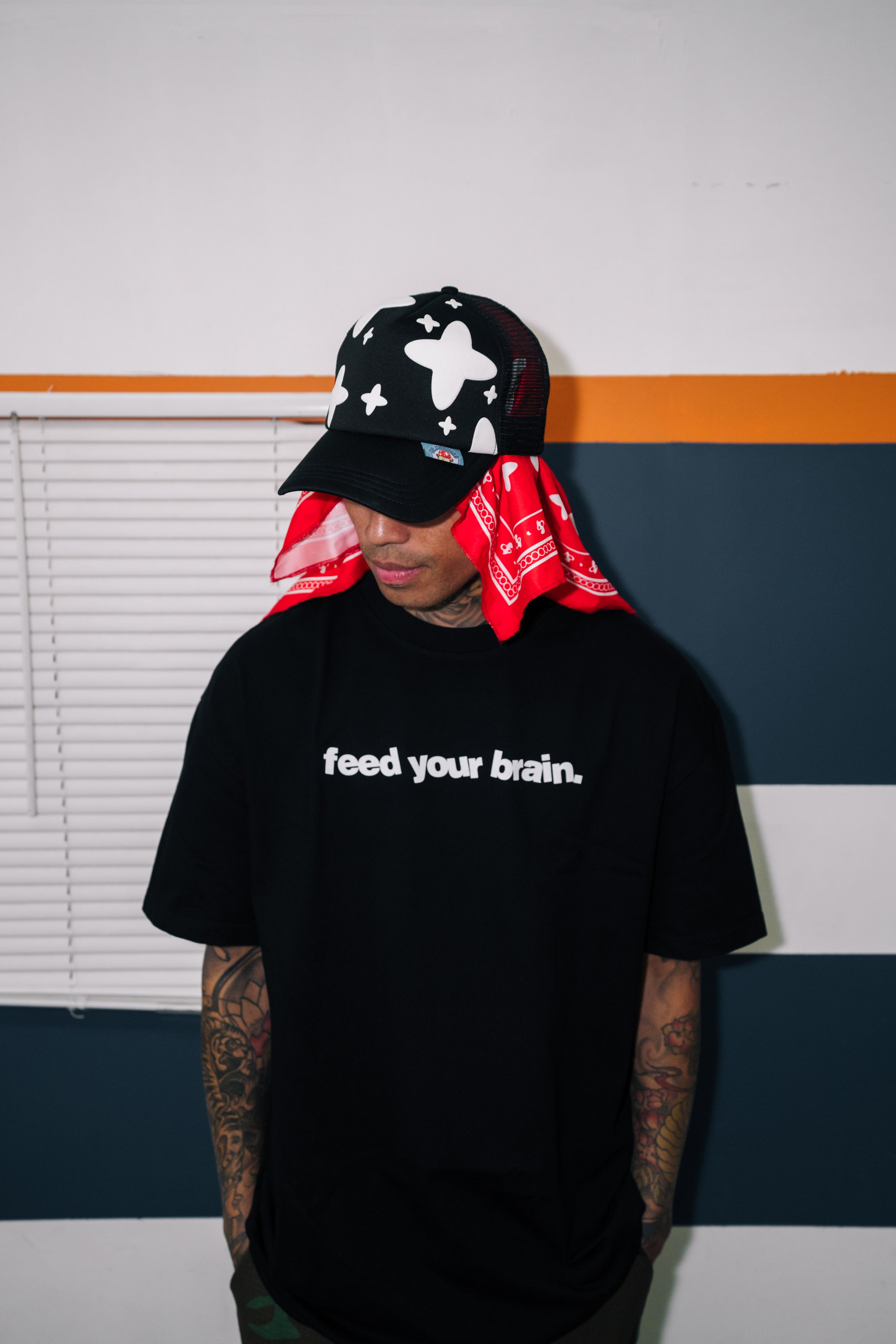 Black Star Puffy Hat